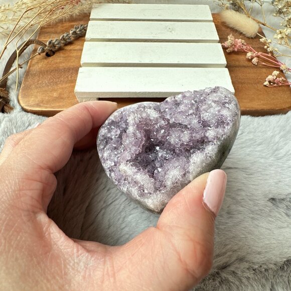 Gorgeous Amethyst Heart Cluster - Picture 2 of 8